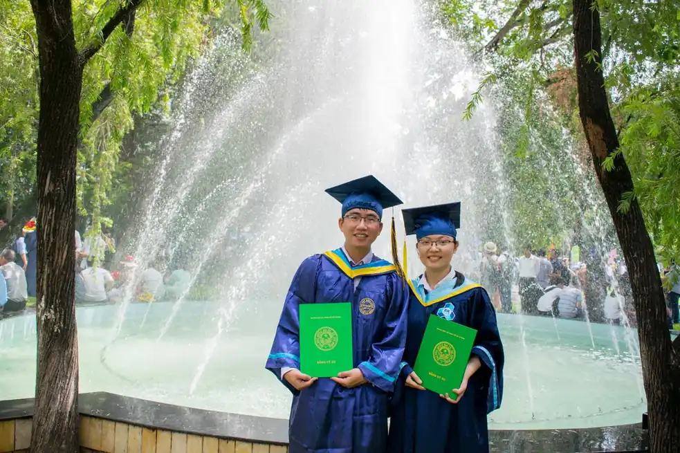 Kỷ niệm 4
