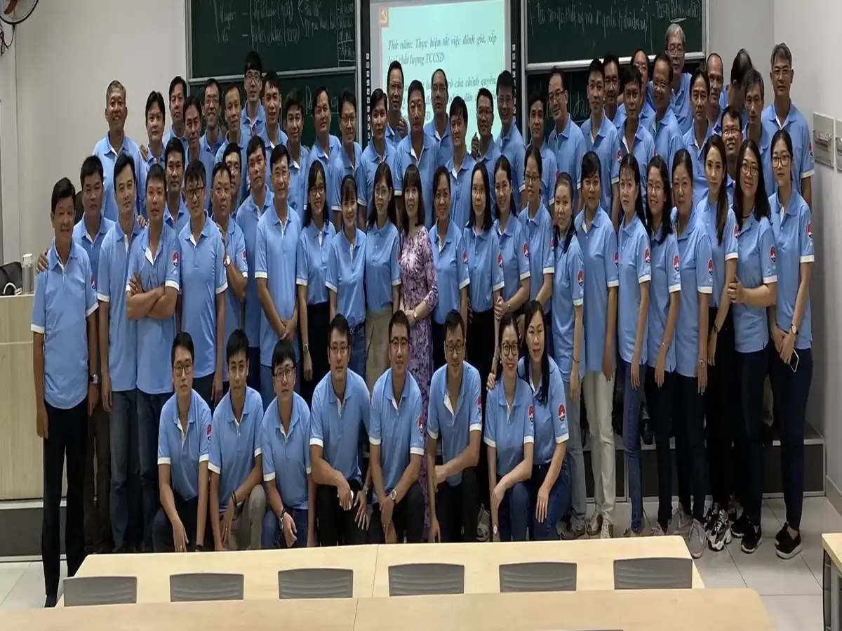 Kỷ niệm 9