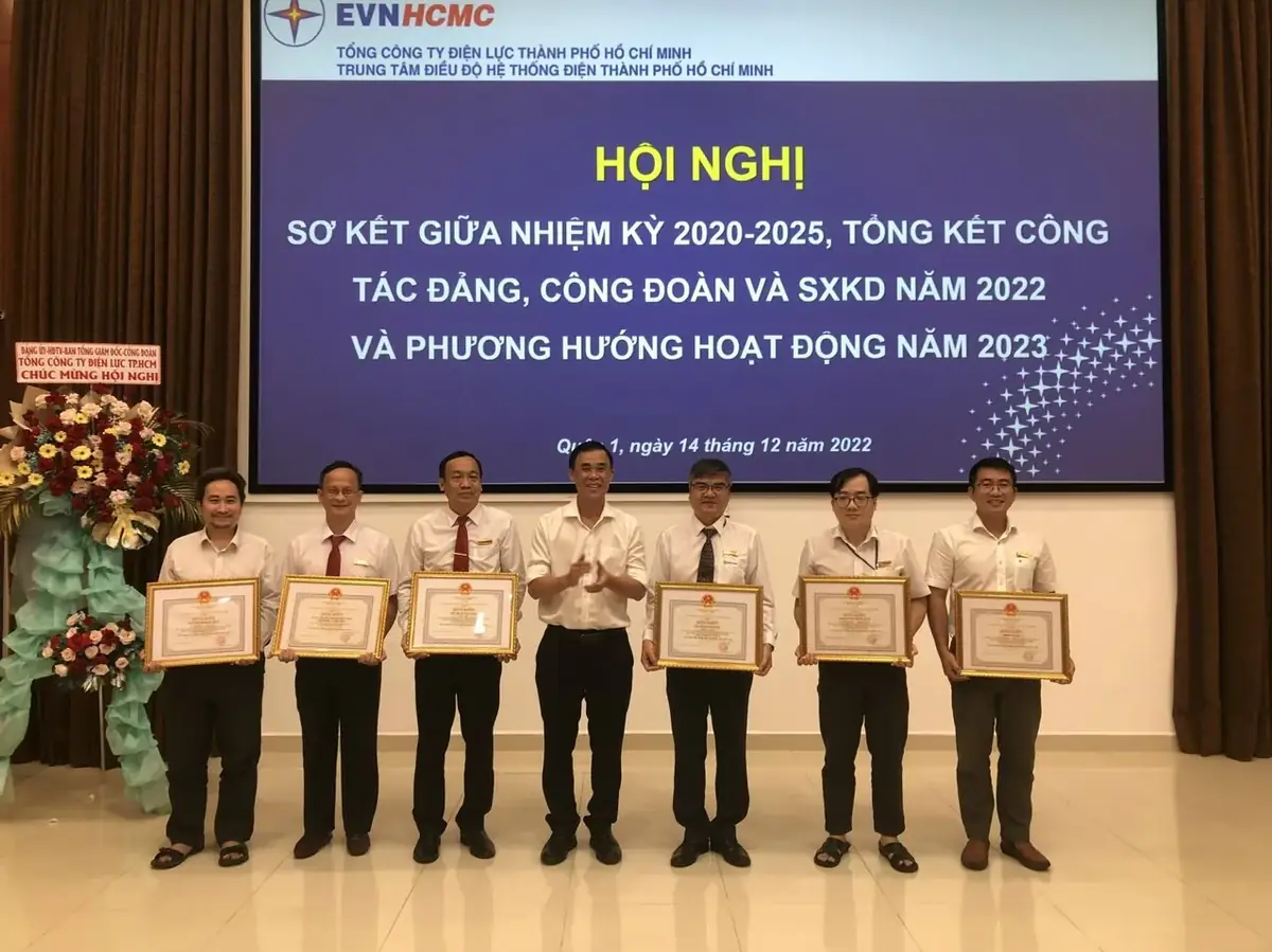 Kỷ niệm 30